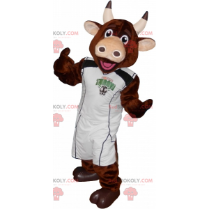 Bruine koe mascotte met een basketbalspeler outfit -