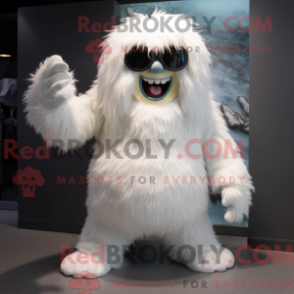 Fantasia de mascote de Yeti branco com saia e óculos de sol - Mascotes Yetis - REBROKO_281746 - RedBrokoly.com