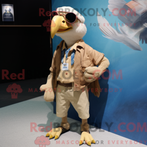 Figura de máscara de falcão...