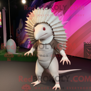 Mascotte de tatou blanc...