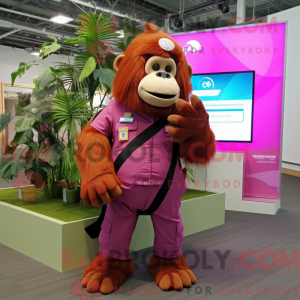 Magenta orangutang maskot...