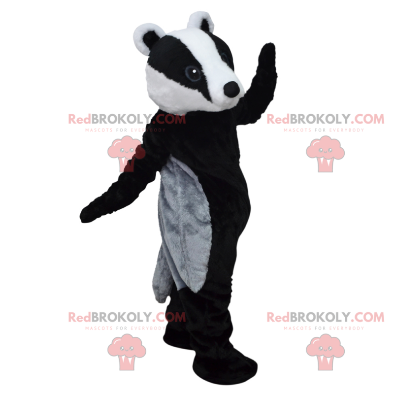 Mascote do animal da floresta - Castor com uma camisa azul - Mascote do animal da floresta - Castor com uma camisa azul -