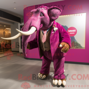 Magenta Mammoth maskot...