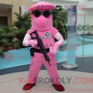 Pinkes Marine...