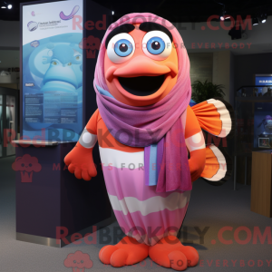 Pink Clown Fish maskot...