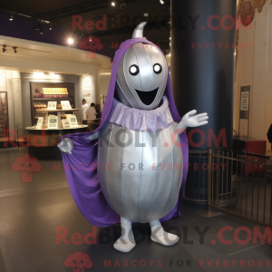 Sølv aubergine maskot...