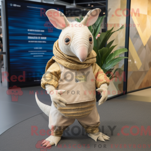 Beige Armadillo maskot...