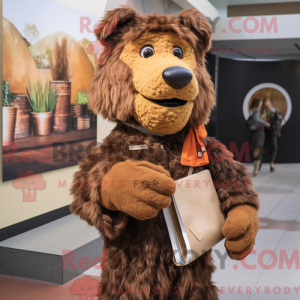 Brown Shepard S Pie maskot...