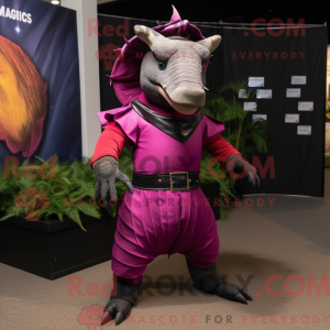 Magenta Armadillo maskot...