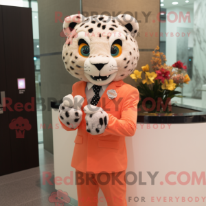 Peach Leopard maskot...
