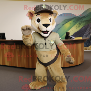 Olive Mountain Lion maskot...