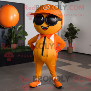 Maskotdraktfigur i oransje...