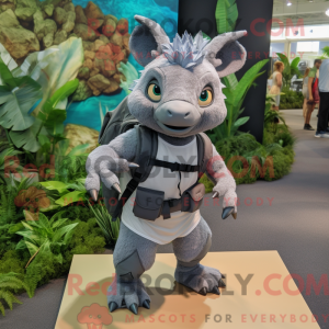 Grå Chupacabra maskot...