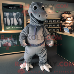 Postava maskota Grey Loch...
