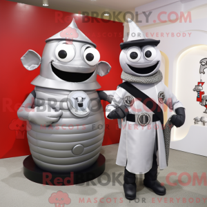 Silver Ring Master maskot...