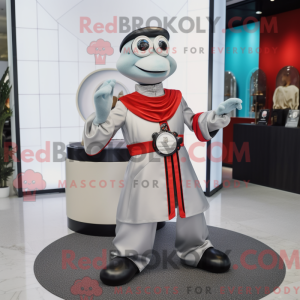 Silver Ring Master maskot...
