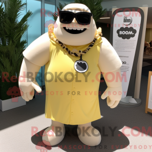 Cream Strongman maskot...