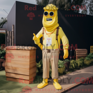 Yellow Graveyard maskot...