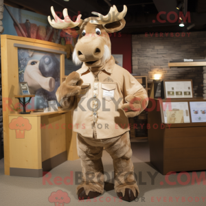 Beige Moose maskot...