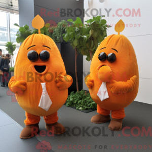 Orange kartoffel maskot...