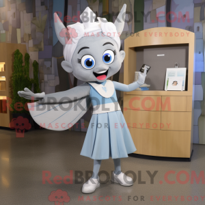 Grey Tooth Fairy maskot...