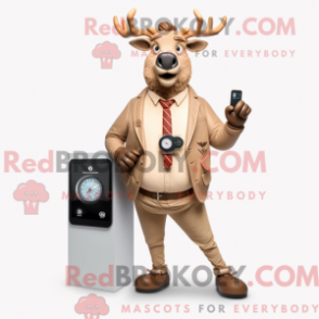 Fantasia de mascote de alce bege com blazer e relógios inteligentes - Alces mascotes - REBROKO_290707 - RedBrokoly.com