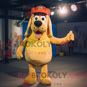 Gold Hot Dogs maskot...