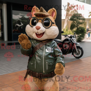 Olive Squirrel maskot...