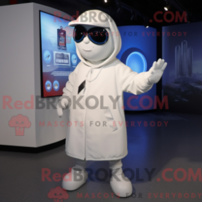 Qual é a máscara de estilo kostyme com um jakke e luer - Pingente de mascote - REBROKO_291406 - RedBrokoly.com