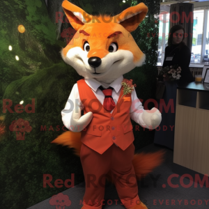 Pomarańczowa maskotka Foxa...