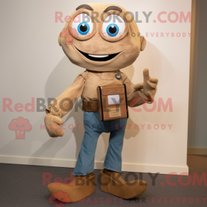 Tan Plate Spinner maskot...