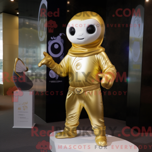 Gold Pendant maskot kostume...