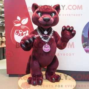 Maroon Panther Maskottchen...