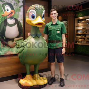 Forest Green Gosling maskot...