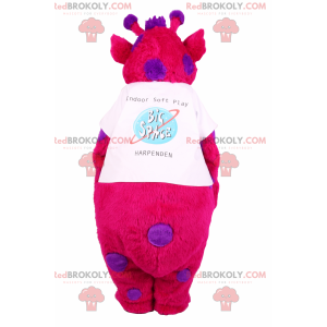 Fuchsia Charakter Maskottchen mit lila Flecken - Redbrokoly.com