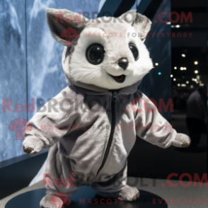 Uma máscara de proteção de cor de alta qualidade é usada com jaque e eleitor - Mascotes esquilos voadores - RedBrokoly.com