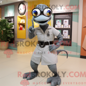 Grijze slang mascotte...