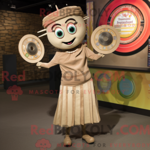 Tan Plate Spinner maskot...
