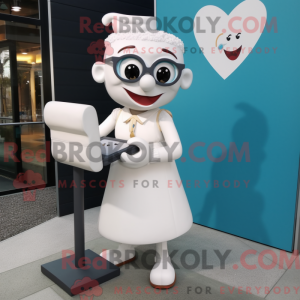 White Love Letter maskot...