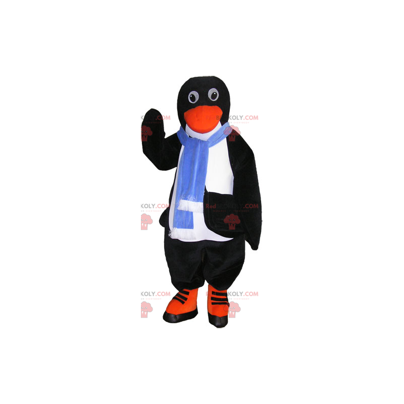 Pinguin-Maskottchen mit einem blauen Schal - Redbrokoly.com