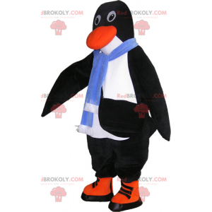 Mascote pinguim com lenço azul - Redbrokoly.com