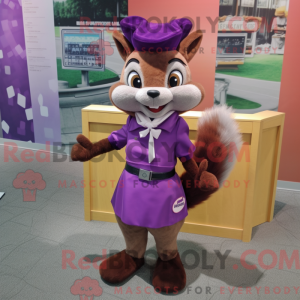 Máscara de esquilo roxo com...