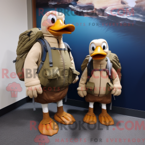 Máscara de Tan Geese com...