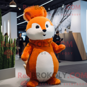 Mascotte d hermine orange...