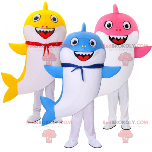 Yellow shark mascot smiling - Redbrokoly.com