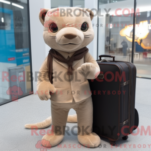Beige Jaguarundi maskot...