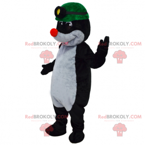 Krtek maskot se zelenou hornickou přilbou - Redbrokoly.com