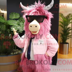 Pink Yak maskot kostume...