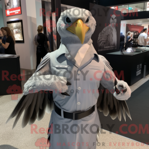 Fantasia de mascote Silver Hawk com camisa de popelina e abotoaduras - Falcões mascotes - REBROKO_297003 - RedBrokoly.com