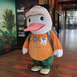 Peach Pukkelhval maskot...